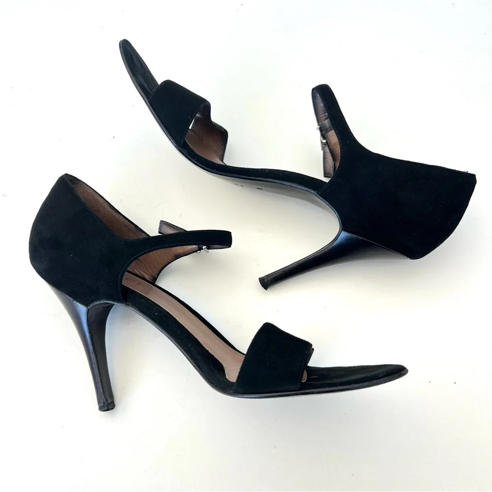 GUCCI Black Suede Interlocking Strap Closure Open Toe Classic Heel Sandal Sz 9 B
